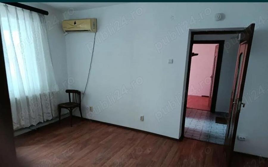 Apartamemt de vanzare - 3