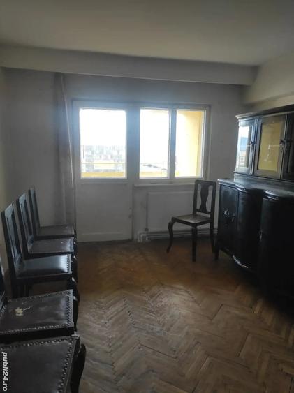 Apartament cu 3 camere decomandat în Decebal