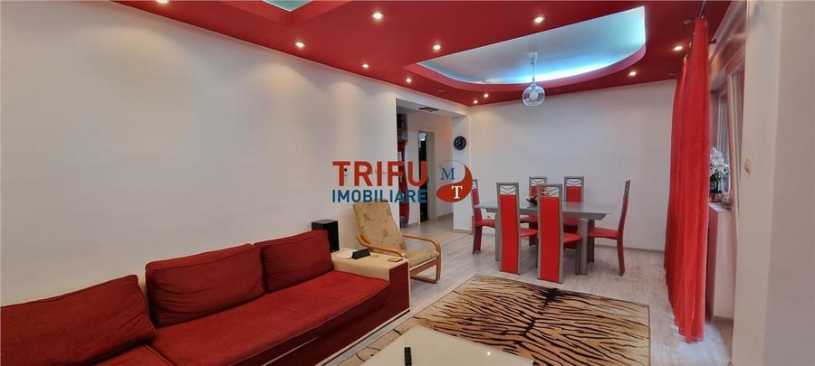 Apartament 4  camere decomandat de vanzare Centru etaj 1 - 3