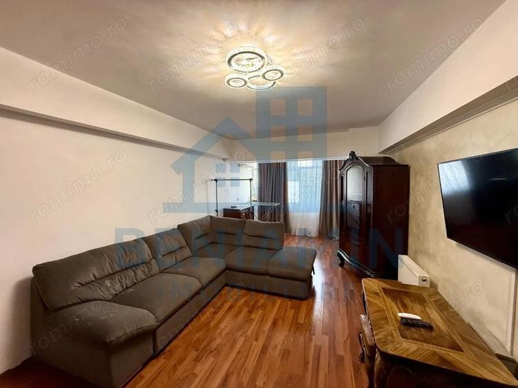 3 decomandate - 2 bai - etaj 1 - centrala proprie - McDonald's - 6