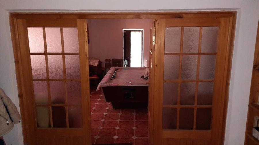 Casă individuală cu 5 camere cu Teren 4070 Mp în Soveja