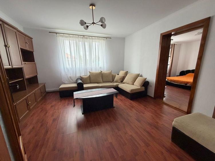 Inchiriez apartament 3 camere la casa spatioasa dotat cu toate utilitatile - 1