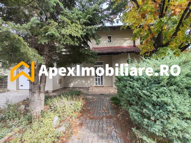 Casă cu 5 camere cu Teren 300 Mp în Corbeanca
