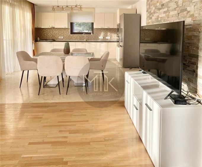 Duplex cu 6 camere cu Piscina în Pipera