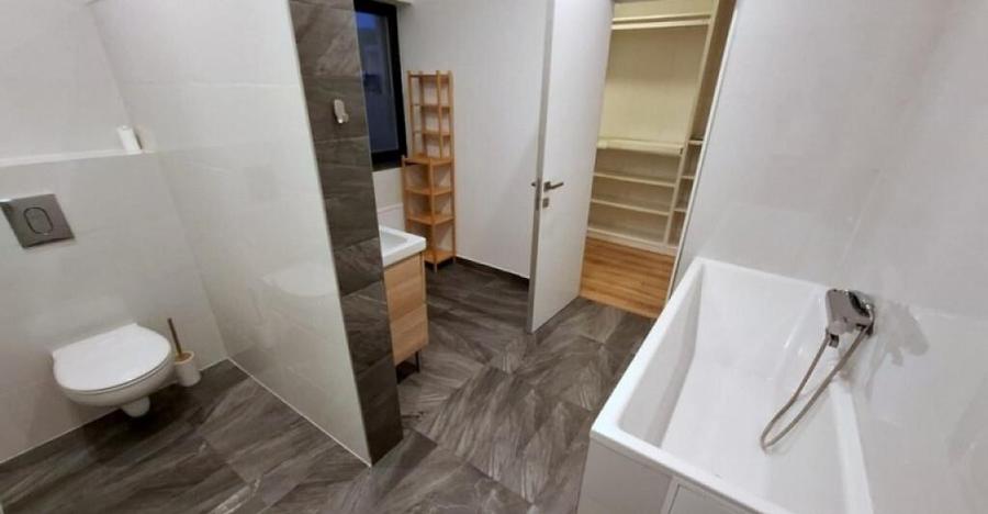 VILA 2021, 268mp, in BARNOVA IASI, - 7