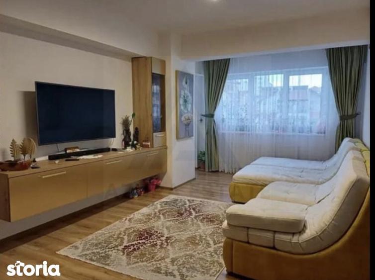 Apartament 3 camere 77mp Etaj 1 balcon 8 mp Bulevardul Mihai Viteazu - 2