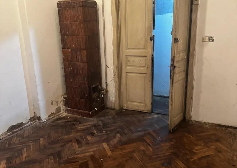 Apartament 3 camere 80,40 mp decomandat Vila veche tip bloc - 5