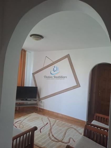 Apartament 4 camere semidecomandat, 1 baie, Piata&nbsp;Darmanesti - 9