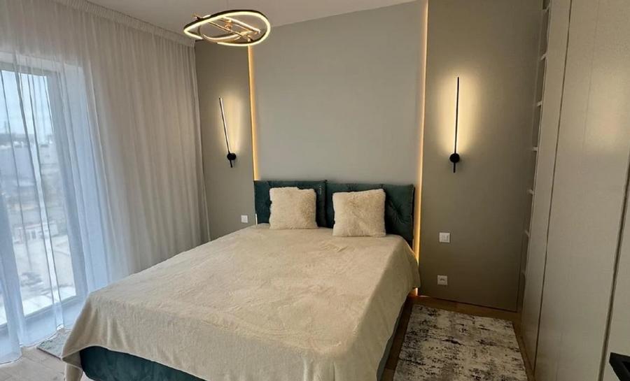 Cotroceni- Academiei Metrou Parc,Decomandat  Bl.2024 ,etaj 4/10  loc de parcare - 4