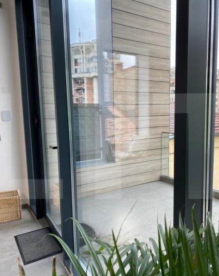 Cladire de sticla, 230 mp, zona Cipariu, ideal sediu firma/c - 4