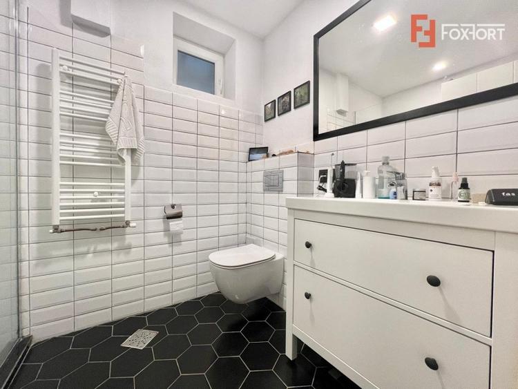 Apartament cu o camera la etajul 1 de vanzare, zona Piata Maria - 8