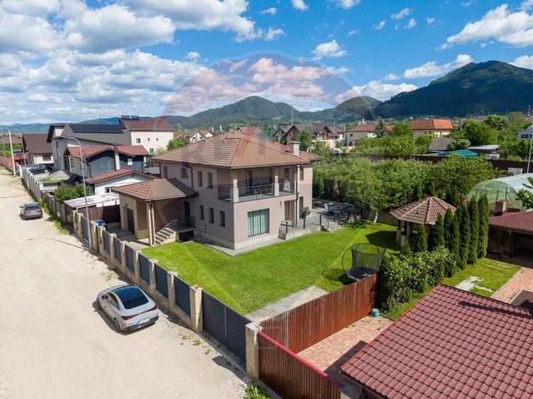Casă  superba complet utilata teren 660mp - 15