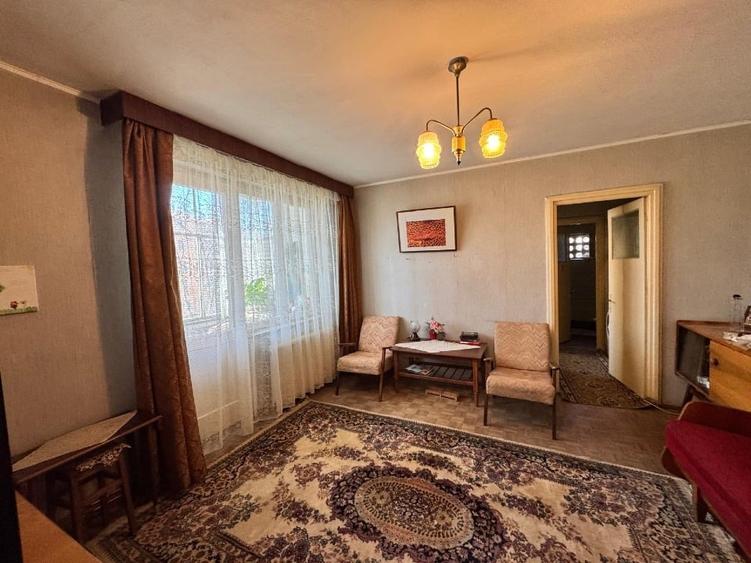 Apartament 3 camere de inchiriat - 1