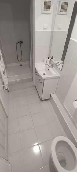 Apartament renovat , mobilat si utilat modern cu terasa panoramica spre Tampa - 8