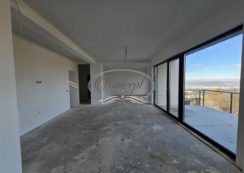 Locuinta D+P+1 Feleacu cu spatii vitrate ample - 8