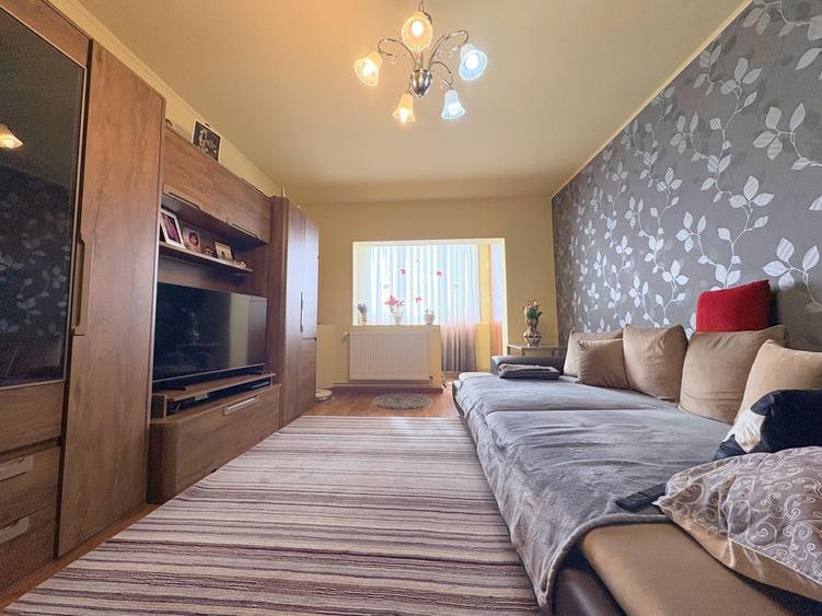 4 camere, etajul 2, bloc anvelopat, zona Soarelui - 2