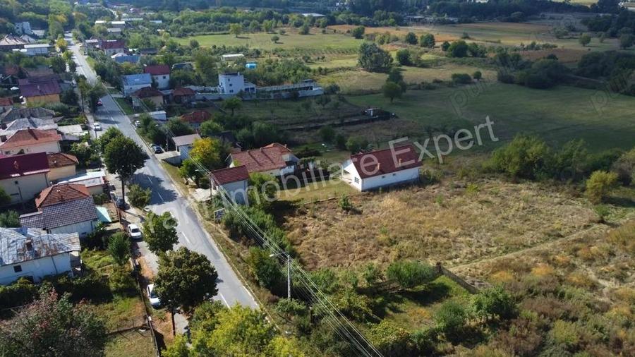 Teren de vanzare Curtea de Arge?, str Victoriei. - 2
