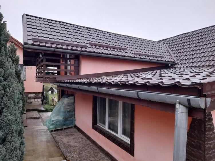 Vand casa  mare superba 2 corpuri