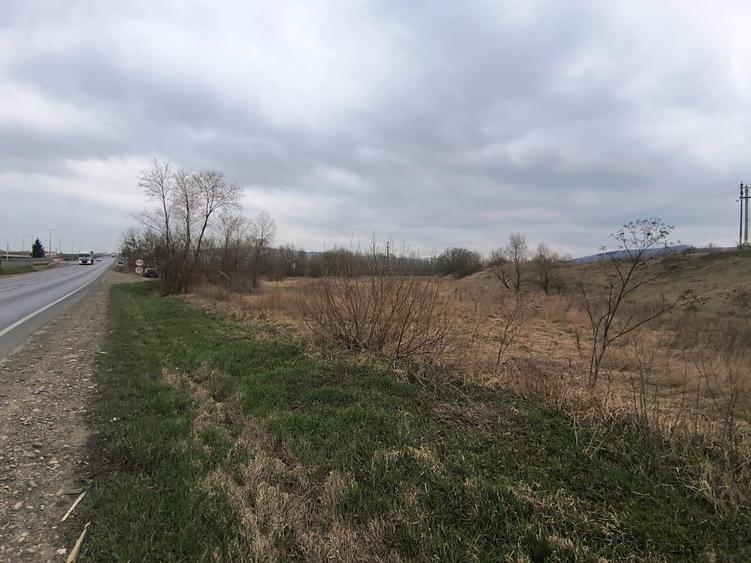 Teren 12.400 MP | 180 ml deschidere E85 | Pătrăuți | 70.000€ - 6