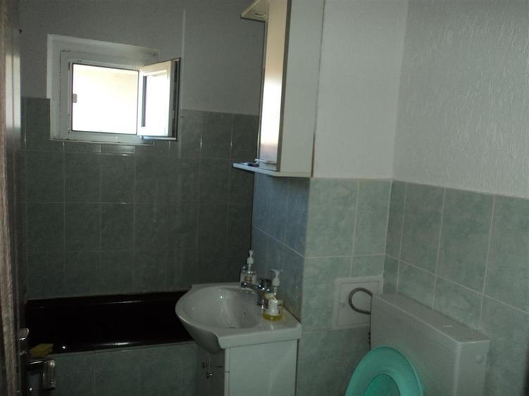 Apartament 4 camere, etaj 4, zona Kaufland - 5