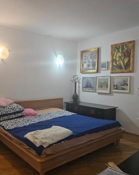 Casa de vanzare - zona Trocadero - 10