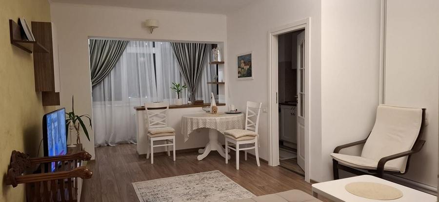 GARSONIERA - TOMIS III - 14