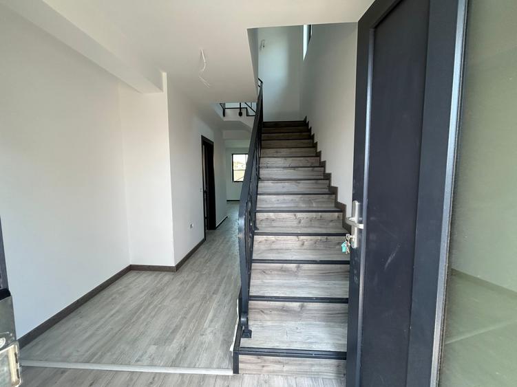 Vilă cu 4 camere Valea Lupului-Iași - 11