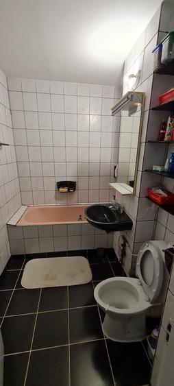 Inchiriez apartament 4 camere - 4