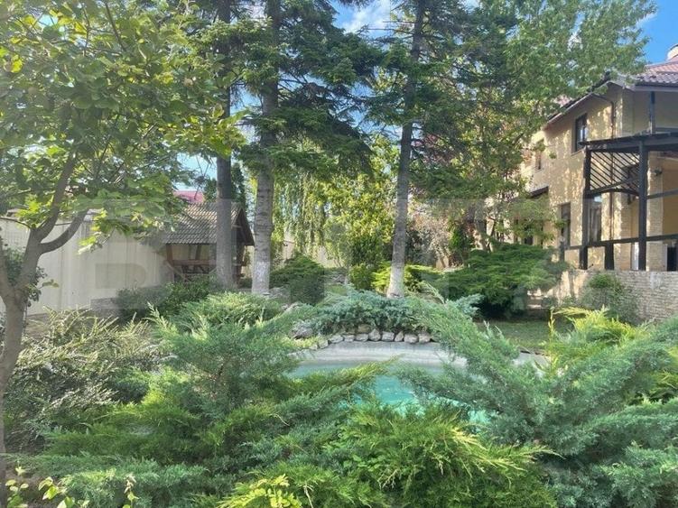 Casa 400 mp, teren 1164 mp, 3 niveluri, zona P-ta Chirila - 11