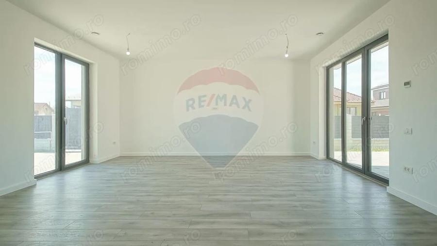 Casa cu 5 camere de vanzare - 7