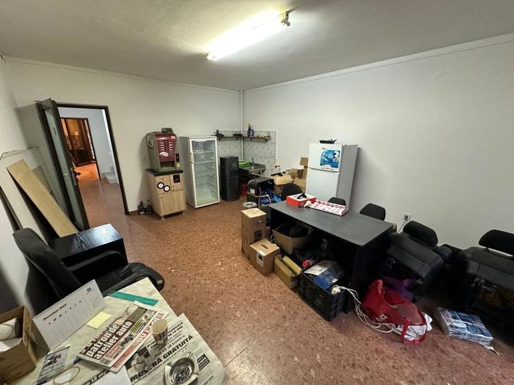 Cladire pretabila spațiu birouri/ clinica - 44