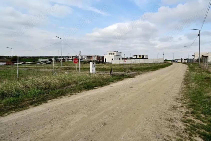 VANZARE TEREN 2000 mp 50euro mp intravilan utilitati in Izvorani la 140 metri de Delta SNAGOV - 4