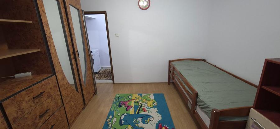 Inchiriez apartament 3 cam decomandat, - 5