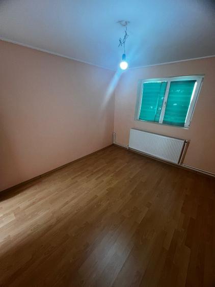 Casă de vânzare în Jilavele Ialomița  - 2