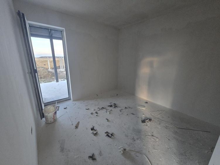 Duplex pe parter în Moșnița Veche Toate utilitățile - 8