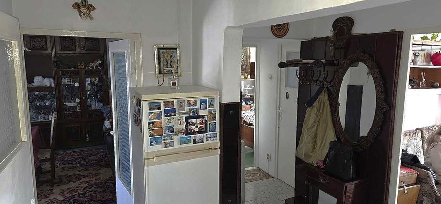 Vand apartament 3 camere malul Muresului - 1