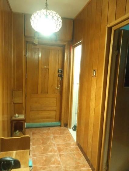 Apartament cu 4 camere semidecomandat în Tomis Nord