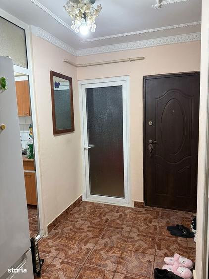 Apartament decomandat cu 2 balcoane parter, micro 20 - 4