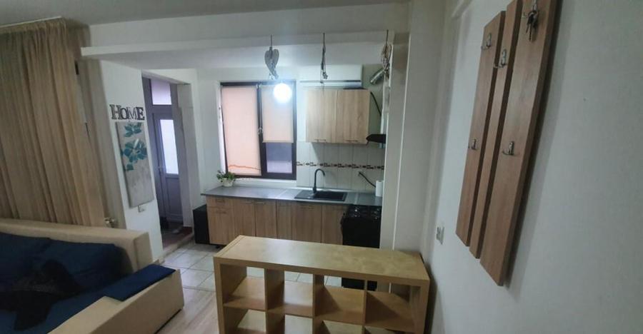 Apartament de vanzare, complet mobilat - Parcare inclusa - 1