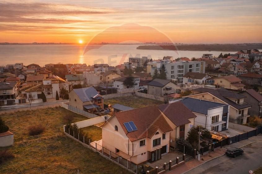 Casă / Vilă cu 7 camere de vânzare în Ovidiu Sud Constanta - 6
