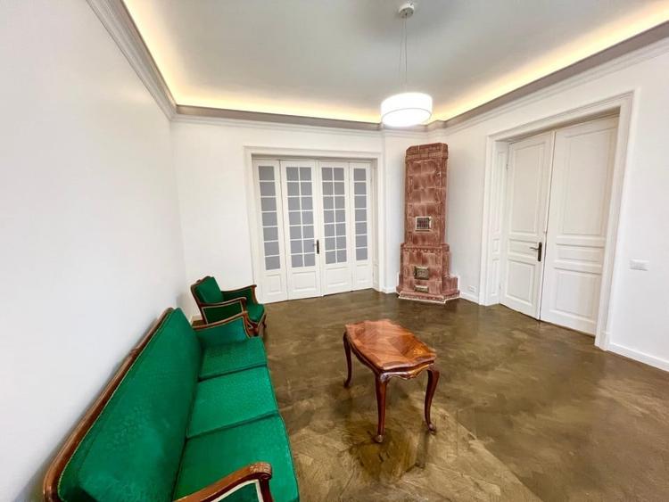 SPATIU DEOSEBIT VILA / PARTIAL MOBILAT SI UTILAT - 11