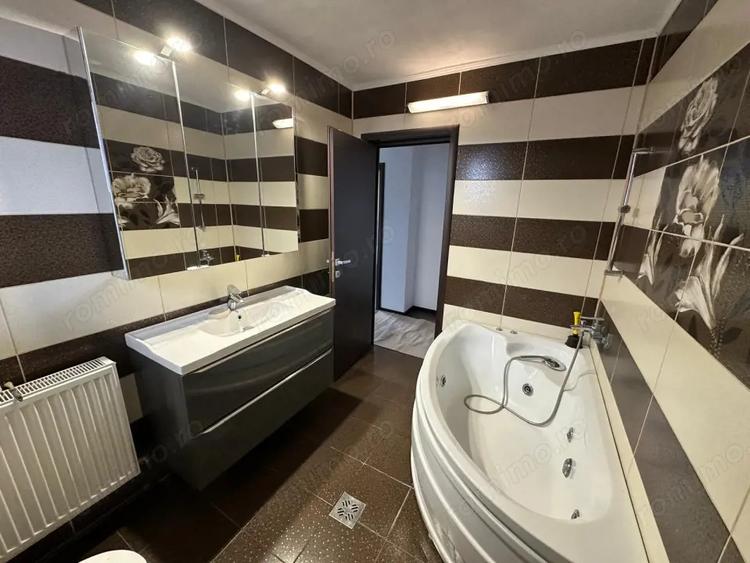 Vila Targul Saptamanal, P+2 - 33