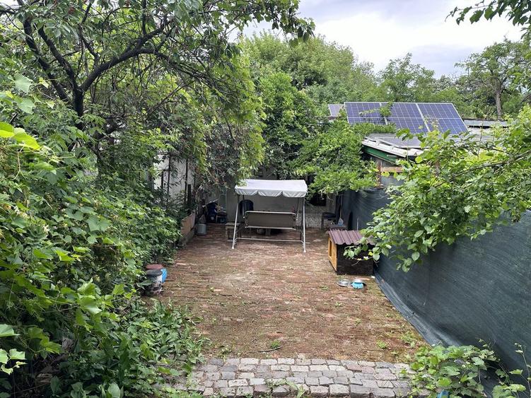 Spatiu comercial / garsoniera cu curte - 3