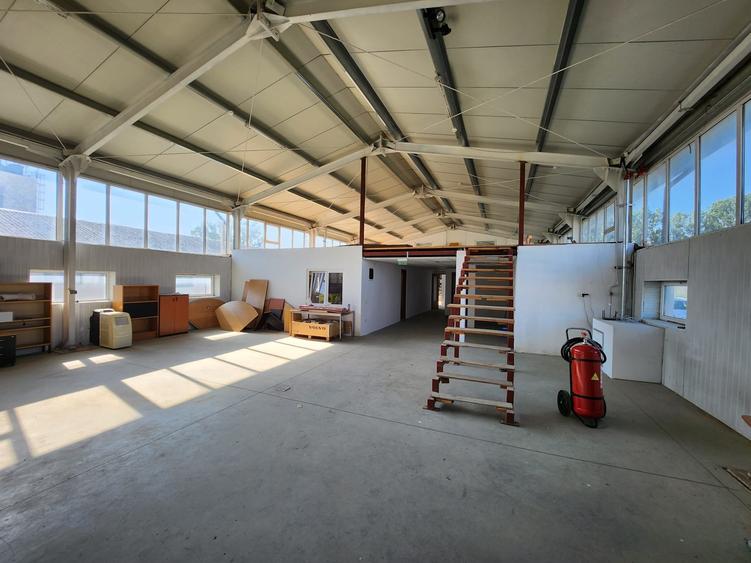 Hala 998 mp cu teren 3086 mp situata in DN13 Halchiu spre Feldioara! - 6