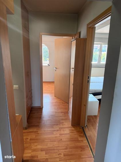 Apartament cu 3 camere în Tineretului