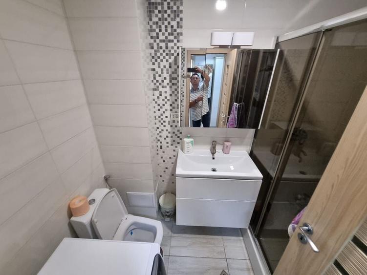 Compozitori-apartament 3 camere decomandat - 13