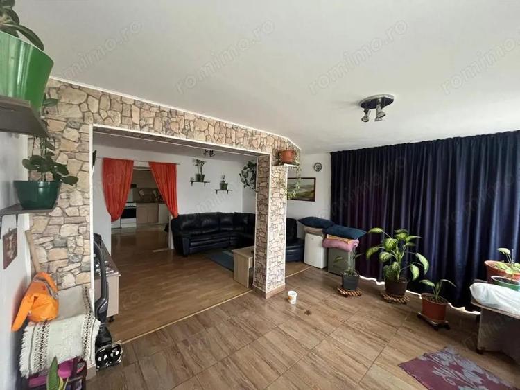 Casa P+M, 140 mp utili, 642 mp teren, panouri solare 5 kW, zona Damila - 1