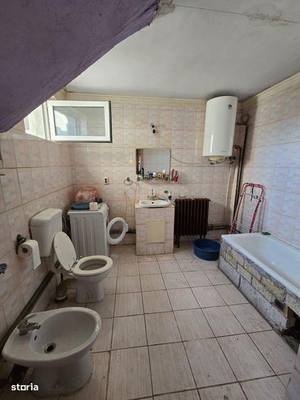 Casa + teren de vanzare loc. Sumugiu - 7