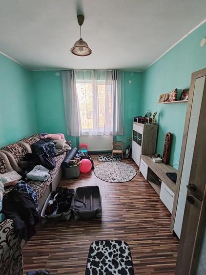 Vand apartament 2 camere Decomandata 75 mp - 2