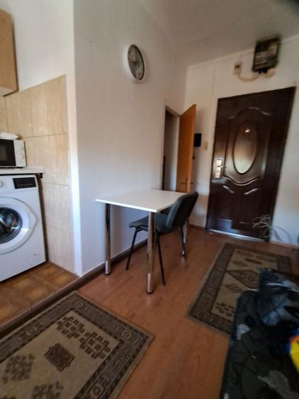Dau in chirie garsoniera,in Oradea pe str.Podului.Podului. - 1